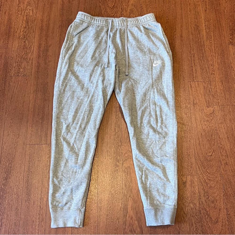 Nike Men’s Fleece Joggers Sweatpants